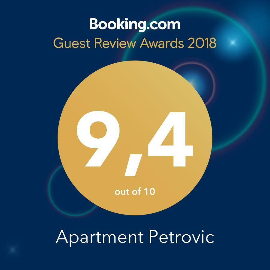 Apartment Petrovic Трогир Экстерьер фото